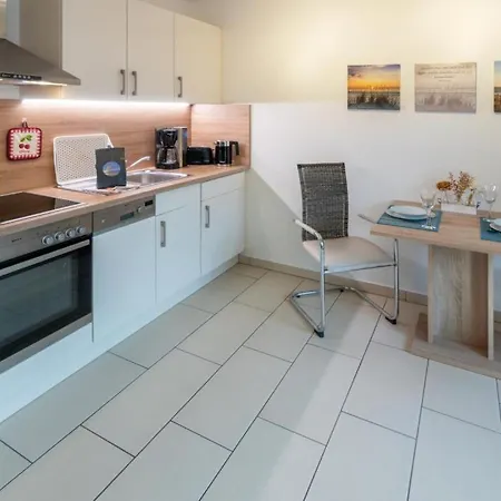 Heinrich Apartment